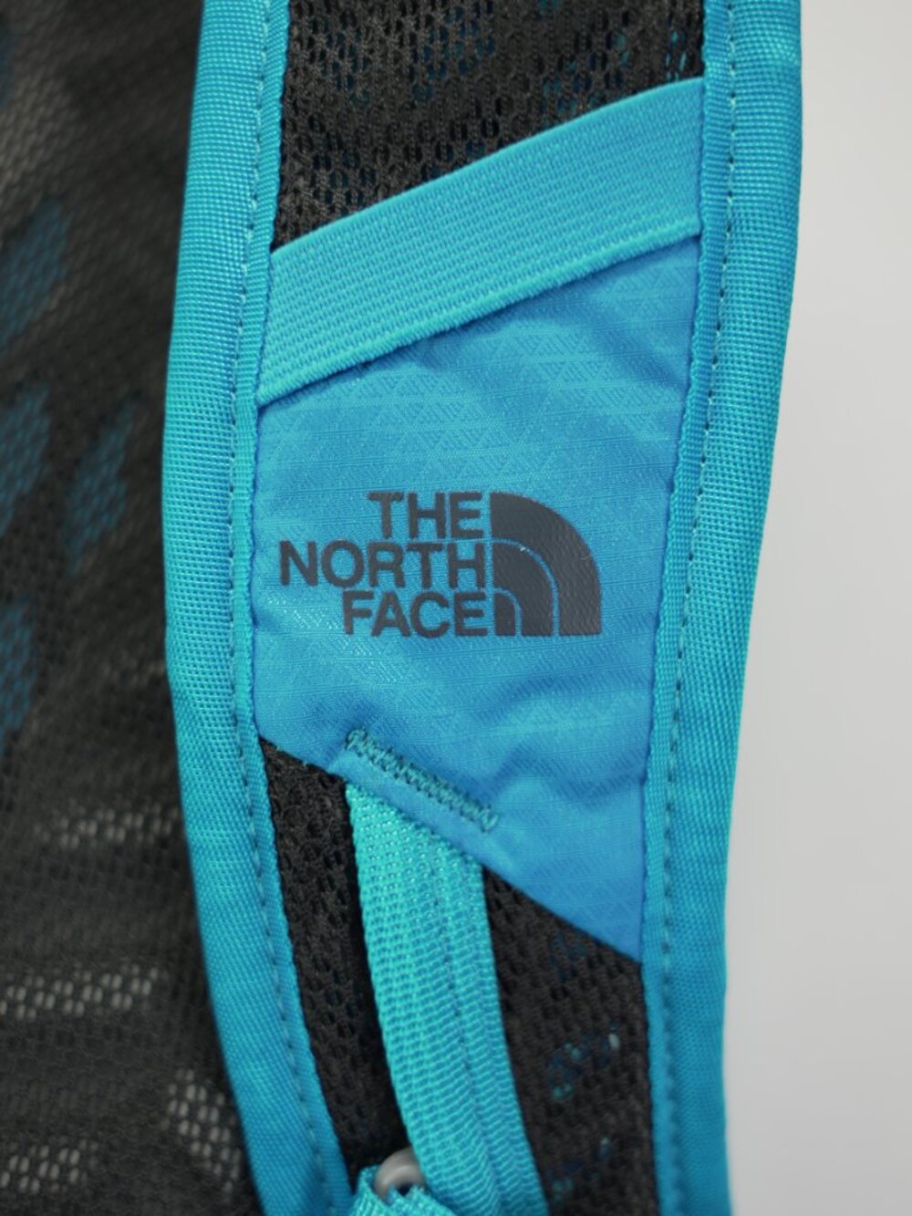 The North Face Litus 22 HyperBlue Hiking Backpack L/XL Removable Internal Frame - Picture 11 of 13